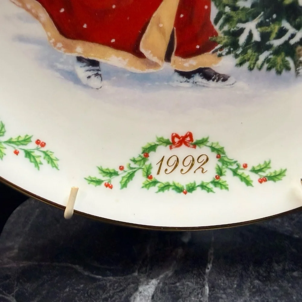 1992 LENOX COLLECTIONS “Kris Kringle” Collector Plate #P0411